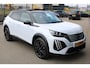 Peugeot e-2008 EV GT 54 kWh | Navigatie | Panorama/schuifdak | Fase 3 laden | Camera voor + achter | 18 Inch LMV |