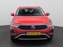 Volkswagen T-Roc 1.5 TSI Life 150 PK| Origineel Nederlands | 1e Eigenaar | Dealeronderhouden | Trekhaak | Navigatie | Dodehoek Detectie |Digitale Cockpit Pro | Parkeersensoren