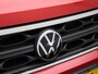 Volkswagen T-Roc 1.5 TSI Life 150 PK| Origineel Nederlands | 1e Eigenaar | Dealeronderhouden | Trekhaak | Navigatie | Dodehoek Detectie |Digitale Cockpit Pro | Parkeersensoren