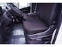 Opel Movano 2.2D 140 pk L2H2 Black&White Edition Navi Camera, 18" LMV, Treeplanken, Airco ECC, Nieuw, 3-Zits