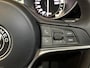 Alfa Romeo Giulia 2.2 Jtd 180pk AE Automaat 19 Inch L.M. velgen, DAB audio, Navigatie