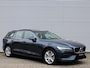 Volvo V60 2.0 B3 Momentum Business Automaat / Adaptieve Cruise Control / 360* camera / Climate Pack / Parking Pack / Trekhaak
