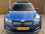 Skoda Superb Combi 1.4 TSI iV Sportline Automaat | Panoramadak | Stoelverwarming voor | Stuurwielverwarming | Half leer alcantara | Cruise control | Trekhaak uitklapbaar | Matrix LED | Achteruitrijcamera
