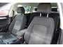Volkswagen Passat Variant 1.4 TSI Comfortline Business 125PK / 92kW DSG, Dealer onderhouden, 18" LMV, privacy glas, LED koplampen, navigatie, parkeersensoren voor en achter (pdc), winterpakket met stoelverwarming, adaptieve cruise control (acc), licht en zicht, lederen multifunctioneel stuurwiel, ErgoComfort bestuurdersstoel met massagefunctie, 3-zone climatronic, draadloos telefoon lader, elektrisch verstel- en verwarmbare buitenspiegels