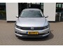 Volkswagen Passat Variant 1.4 TSI Comfortline Business 125PK / 92kW DSG, Dealer onderhouden, 18" LMV, privacy glas, LED koplampen, navigatie, parkeersensoren voor en achter (pdc), winterpakket met stoelverwarming, adaptieve cruise control (acc), licht en zicht, lederen multifunctioneel stuurwiel, ErgoComfort bestuurdersstoel met massagefunctie, 3-zone climatronic, draadloos telefoon lader, elektrisch verstel- en verwarmbare buitenspiegels