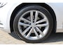 Volkswagen Passat Variant 1.4 TSI Comfortline Business 125PK / 92kW DSG, Dealer onderhouden, 18" LMV, privacy glas, LED koplampen, navigatie, parkeersensoren voor en achter (pdc), winterpakket met stoelverwarming, adaptieve cruise control (acc), licht en zicht, lederen multifunctioneel stuurwiel, ErgoComfort bestuurdersstoel met massagefunctie, 3-zone climatronic, draadloos telefoon lader, elektrisch verstel- en verwarmbare buitenspiegels
