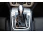 Volkswagen Passat Variant 1.4 TSI Comfortline Business 125PK / 92kW DSG, Dealer onderhouden, 18" LMV, privacy glas, LED koplampen, navigatie, parkeersensoren voor en achter (pdc), winterpakket met stoelverwarming, adaptieve cruise control (acc), licht en zicht, lederen multifunctioneel stuurwiel, ErgoComfort bestuurdersstoel met massagefunctie, 3-zone climatronic, draadloos telefoon lader, elektrisch verstel- en verwarmbare buitenspiegels