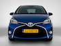 Toyota Yaris 1.5 Hybrid Dynamic / Panorama dak / Cruise-ctr. / Airco Ecc / Camera / Privacy Glass / Lmv 16" / Apk 09-2026