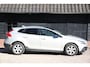 Volvo V40 Cross Country 1.5 T3 Polar+ Luxury Panorama/Camera/Leer/Parkeersensor v,a/Trekhaak afneembaar