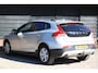 Volvo V40 Cross Country 1.5 T3 Polar+ Luxury Panorama/Camera/Leer/Parkeersensor v,a/Trekhaak afneembaar