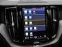 Volvo XC60 T6 350PK Plug-in hybrid AWD Ultimate Dark / Bowers & Wilkins / Luchtvering / Trekhaak / Head Up / Panoramisch Dak / Adaptieve Full Led / 360gr Camera /