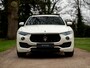 Maserati Levante 3.0 V6 Modena S AWD | Pano-dak | Harman/Kardon | Luchtvering | Carbon interieur