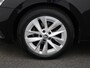 Skoda Octavia Combi 1.0 e-TSI Business Edition Plus | Automaat | Panoramadak | Navigatie | Stoelverwarming | Virtual Cockpit | Leder | Sfeerverlichting | Elektrische Achterklep | Climate Control | Android Auto / Apple Carplay | Lichtmetalen Velgen |