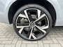 Volvo XC60 2.0 T6 Plug-in hybrid AWD Ultra Black Edition | Lounge Pack |  Extra getint glas achter  | Gelamineerde zijruiten rondom | Actieve luchtvering met FOUR-C | 22" 5-dubbelspaaks Glossy Black Diamond Cut