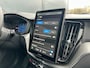 Volvo XC60 2.0 T6 Plug-in hybrid AWD Ultra Black Edition | Lounge Pack |  Extra getint glas achter  | Gelamineerde zijruiten rondom | Actieve luchtvering met FOUR-C | 22" 5-dubbelspaaks Glossy Black Diamond Cut