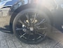 Volkswagen Golf 1.5 eHybrid Life Edition 204 PK | SOH 100% | Automaat | Adaptive Cruise Control | Lane Assist | Travel Assist | Apple Carplay | 360 Camera | Panoramadak | Trekhaak | Stoelverwarming | Stuurverwarming | 19 inch lichtmetalenvelgen | Elektrische inklapbare spiegels |