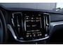 Volvo V60 2.0 T8 Twin Engine AWD R-Design | Panoramadak | Trekhaak | Leer |