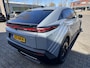 Toyota C-HR C-HR+ FIRST EDITION 77 KWH WARMTEPOMP STOEL/STUURVERW LED APPLE/ANDROID EL-ACHTERKLEP BSM KEYLESS AD-CRUISE PARK-SENSOREN