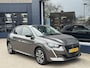 Peugeot 208 1.2 Turbo 100 PK Allure Pack | Zeer Complete Uitvoering | Slechts 15.850 KM | 1e Eigenaar | Keyless Entry | Camera | Adaptieve Cruise Control | Parkeersensoren | Navigatie via Telefoon | Stoelverwarming | Digitaal Dashboard | DAB+ Radio | Apple Carplay | 6-Bak | Half Lederen Bekleding | Lichtmetalen Velgen 16" |