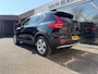 Volvo XC40 Momentum Business - 2.0 Liter (Hybrid) - 197 PK - Electrische Kofferklep - Achteruitrijcamera - Stoel- en stuurverwarm.