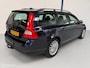 Volvo V70 2.5T Momentum AUTOMAAT / LEER / XENON