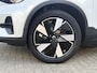 Volvo XC40 Single Motor Extended Range 82 kWh Plus | Trekhaak | Adaptive cruise control | Stoel- en stuurverwarming | Dode hoek detectie BLIS | Warmtepomp | LED koplampen | Navigatie | Apple Carplay / Android Auto | Parkeersensoren voor + achter | Achteruitrijcamera |