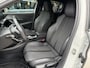 Peugeot 208 1.2 Turbo 100 PK GT | Navigatie | Zwart dak | Sportstoelen | Keyless Start | 17" Lichtmetalen Velgen | Full LED Verlichting | Climate Control | Cruise Control | Camera | Parkeersensoren | Dodehoek detectie.