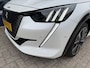 Peugeot 208 1.2 Turbo 100 PK GT | Navigatie | Zwart dak | Sportstoelen | Keyless Start | 17" Lichtmetalen Velgen | Full LED Verlichting | Climate Control | Cruise Control | Camera | Parkeersensoren | Dodehoek detectie.