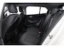 BMW 1-Serie 118i Business Edition | Trekhaak | Navigatie | Camera | Climate control | Cruise control | Carplay | Sportstoelen |
