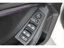 BMW 1-Serie 118i Business Edition | Trekhaak | Navigatie | Camera | Climate control | Cruise control | Carplay | Sportstoelen |