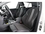 BMW 1-Serie 118i Business Edition | Trekhaak | Navigatie | Camera | Climate control | Cruise control | Carplay | Sportstoelen |