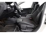 BMW 1-Serie 118i Business Edition | Trekhaak | Navigatie | Camera | Climate control | Cruise control | Carplay | Sportstoelen |