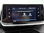 Peugeot 208 Style 75pk | Navigatie | Achteruitrijcamera | Airco | Cruise Control | Parkeersensoren | Led koplampen | Apple Carplay / Android Auto | Bluetooth | DAB+ radio | Elektrisch inklapbare spiegels | Donker getint glas | 16" lichtmetalen velgen |