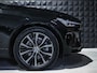Volvo XC60 2.0 T8 Plug-in hybrid AWD Ultim. Dark | Luchtv. |Pano | HUD | B&W | 20"| Cognac Leer | Vent. + Mass. | Trekh. | Blis |