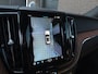 Volvo XC60 2.0 T8 Plug-in hybrid AWD Ultim. Dark | Luchtv. |Pano | HUD | B&W | 20"| Cognac Leer | Vent. + Mass. | Trekh. | Blis |