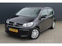 Volkswagen Up! 1.0 BMT move up! | Cruise | Airco | Elektr. ramen | Parkeersensoren achter | Bluetooth | Isofix | Dealer onderhouden | Verwarmde buitenspiegels | APK 11-2027! |