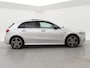 Mercedes-Benz A-klasse 250e AMG SPORT + PANORAMA | MEMORY | TREKHAAK | SFEERVERLICHTING | CAMERA | STOELVERWARMING