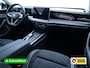 Volkswagen Passat Variant 1.5 eHybrid Elegance Business | Elec. Trekhaak | Matrix Led | Stoel- & Stuurverwarming + massage | Verlichte led strip, Ergo stoel, Sfeerverlichting, Navigatie, App. connect, Zomer en winterset om LMV