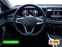 Volkswagen Passat Variant 1.5 eHybrid Elegance Business | Elec. Trekhaak | Matrix Led | Stoel- & Stuurverwarming + massage | Verlichte led strip, Ergo stoel, Sfeerverlichting, Navigatie, App. connect, Zomer en winterset om LMV
