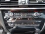 BMW X5 (f15) xDrive35i M SPORT RIJKLAAR HUD MEMORY ALCANTARA SFEER VERLICHTING LED CRUISE