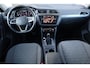 Volkswagen Tiguan 1.5 TSI Life Business 110KW/150PK DSG, NL auto dealer onderhouden, Trekhaak, Navigatie, elektrische achterklep, digital cockpit pro, keyless entry, chroom pakket, spiegel pakket