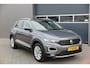 Volkswagen T-Roc 1.5 TSI 150pk Sport, Led , Adaptive cruise, Keyless , Virtual cockpit, Lane assist, Side assist, Stoelverwarming, PDC , Achteruitrijcamera, Buitenspiegels inklapbaar, Carplay , DAB+ etc.