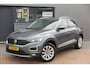 Volkswagen T-Roc 1.5 TSI 150pk Sport, Led , Adaptive cruise, Keyless , Virtual cockpit, Lane assist, Side assist, Stoelverwarming, PDC , Achteruitrijcamera, Buitenspiegels inklapbaar, Carplay , DAB+ etc.