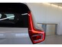 Volvo XC40 B4 197PK Plus Dark | Trekhaak | 19" all season | Verw. voorruit | Power seats