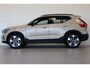 Volvo XC40 B4 197PK Plus Dark | Trekhaak | 19" all season | Verw. voorruit | Power seats