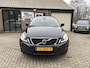 Volvo XC60 2.4 D5 AWD Momentum 215 pk Leer Trekhaak 20"