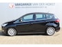 Ford C-Max 1.0-125pk Titanium. Goed onderhouden hoogzitter ! Autm. airco dual, LM wielen, elektr. achterklep, cruise control, navigatie, telefoonvoorb., panoramadak, metallic lak, voorraamverwarming etc.