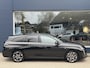 Peugeot 308 SW 1.6 HYbrid 180 Allure Pack Business | Trekhaak 1450KG | Automaat | Navigatie | Dodehoek Detectie | Stoel & Voorruit Verwarming | AGR Stoel | Keyless Entry | 360 Graden Camera | Climate Control | Cruise Control | Full LED Verlichting |