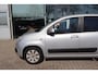 Fiat Panda 1.2 Lounge | Trekhaak | Climate Control I Radio | Parkeersensoren