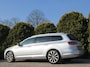 Volkswagen Passat Variant 1.6 TDI Connected + *Panorama*
